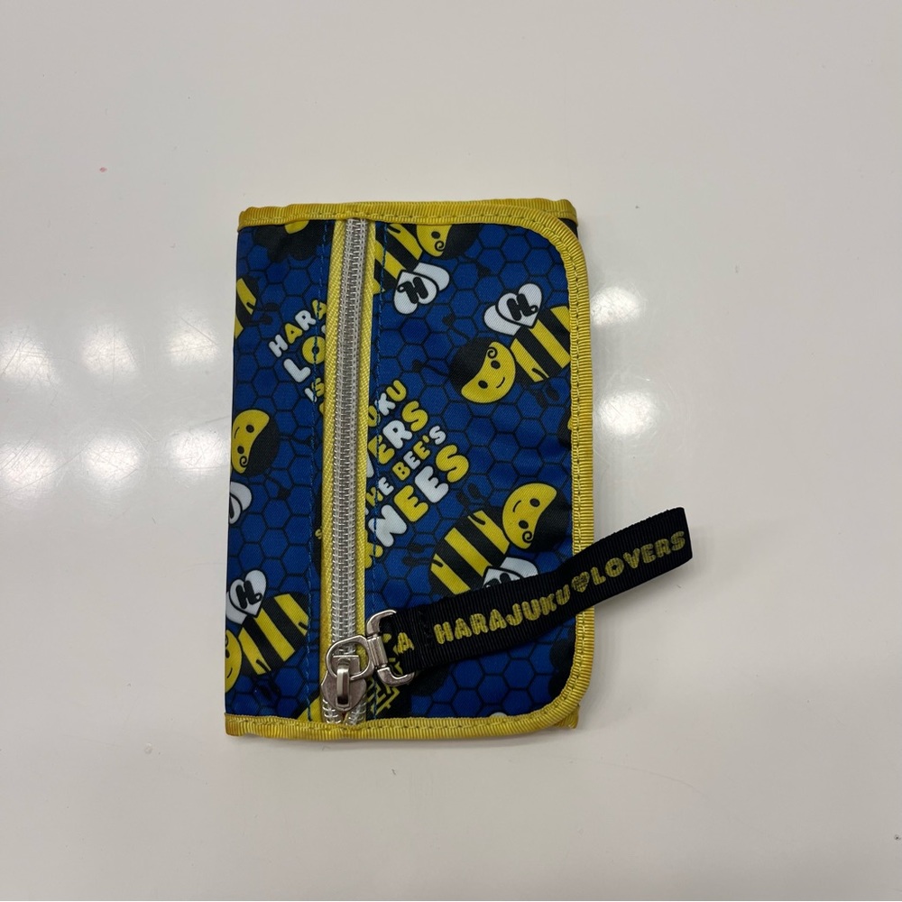 Harajuku Lovers Tri Fold Bee Wallet